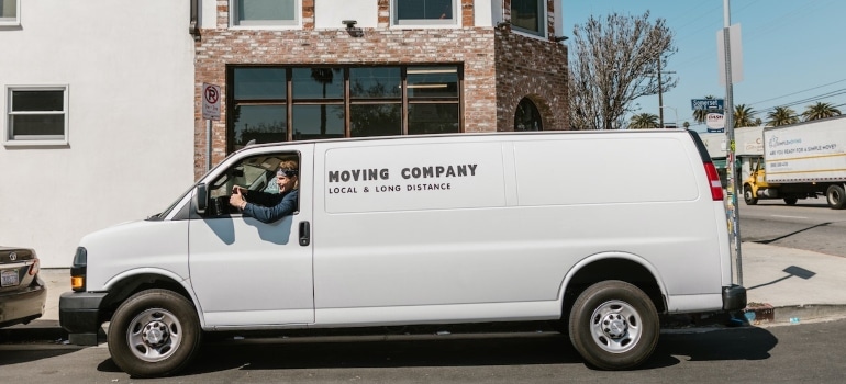 white moving company van